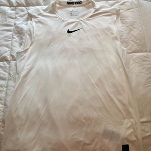 Men’s large Nike Pro dri fit sleeveless shirt